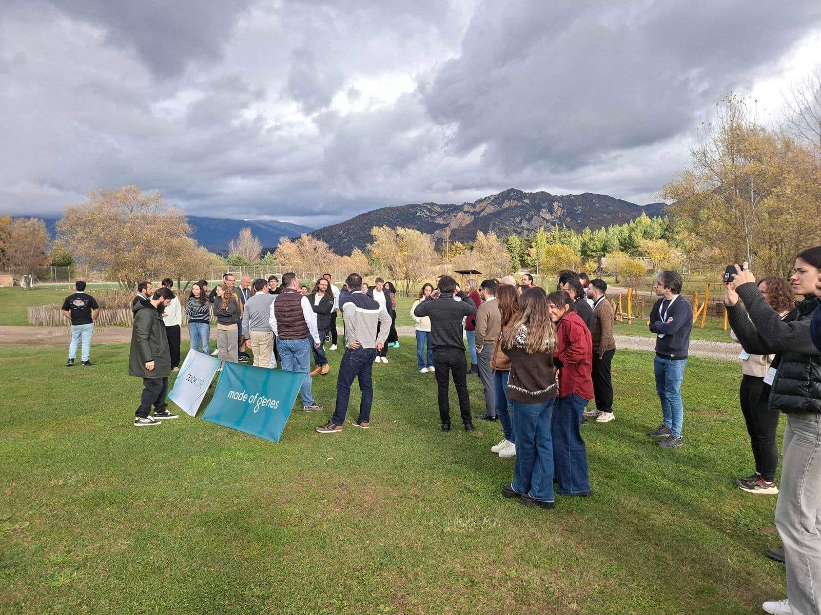 Equipos de Genomcore y Made of Genes en el offsite estratégico en El Jou Nature